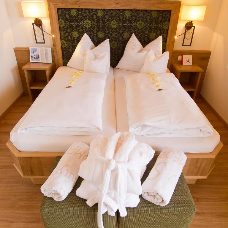 Hotel Garni Bavaria - Comfort Doppelzimmer mit Dusche - 5