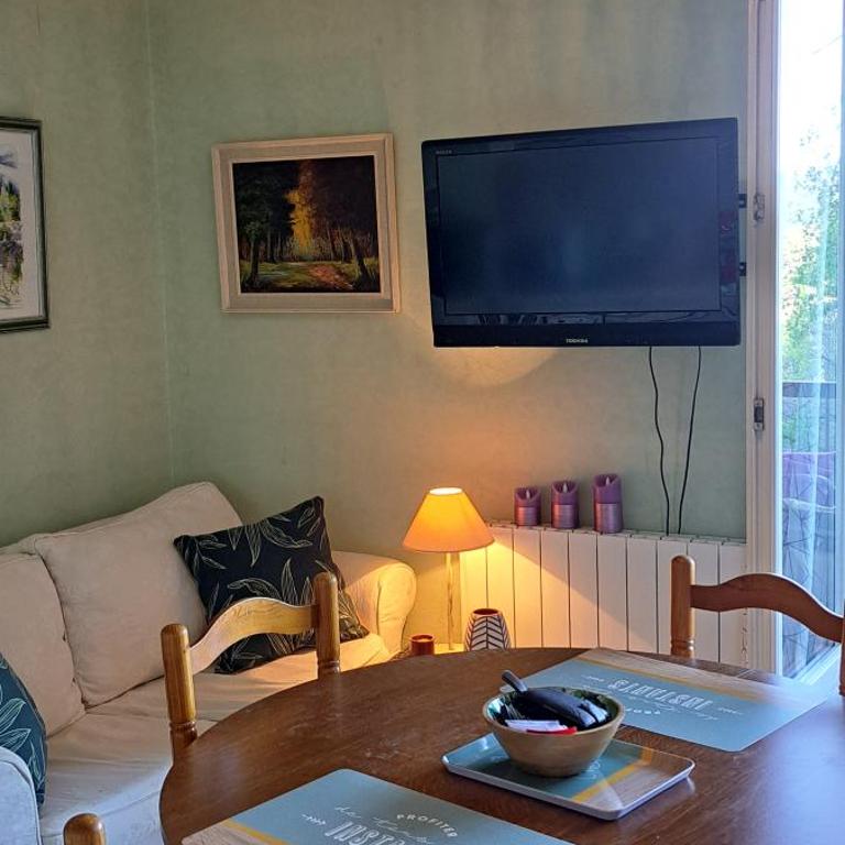 Studio Phannie libre 27septembre au 23 octobre base idéale cure à 50m parking Wi-Fi - Apartment mit 1 Schlafzimmer - 47