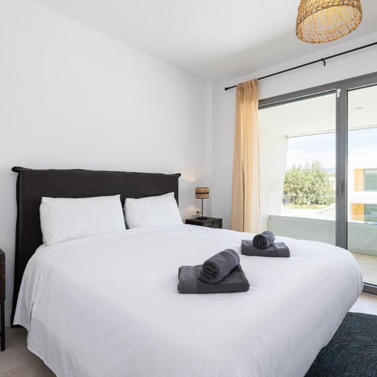 Luxury House Chaparral Golf E48 by AORA STAY - Casa de 3 dormitorios - 10
