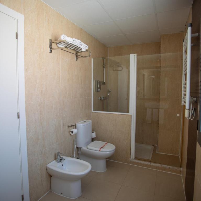 Hotel LB Villa De Cuenca - Habitación Triple - 11