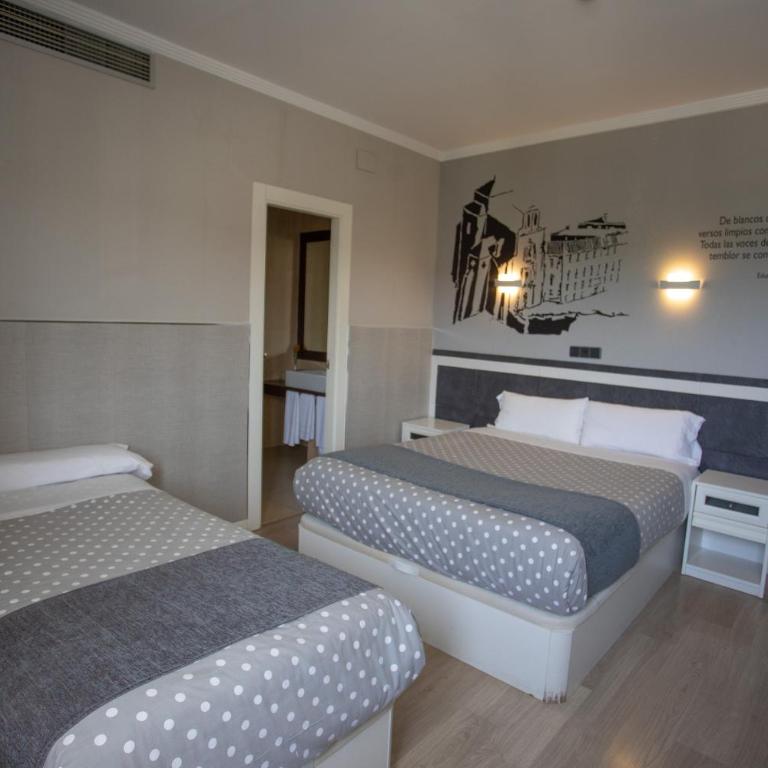 Hotel LB Villa De Cuenca - Habitación Triple - 12
