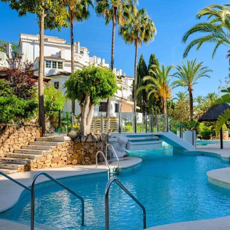 Golden Beach Apartment Elviria - Apartamento de 3 dormitorios - 16