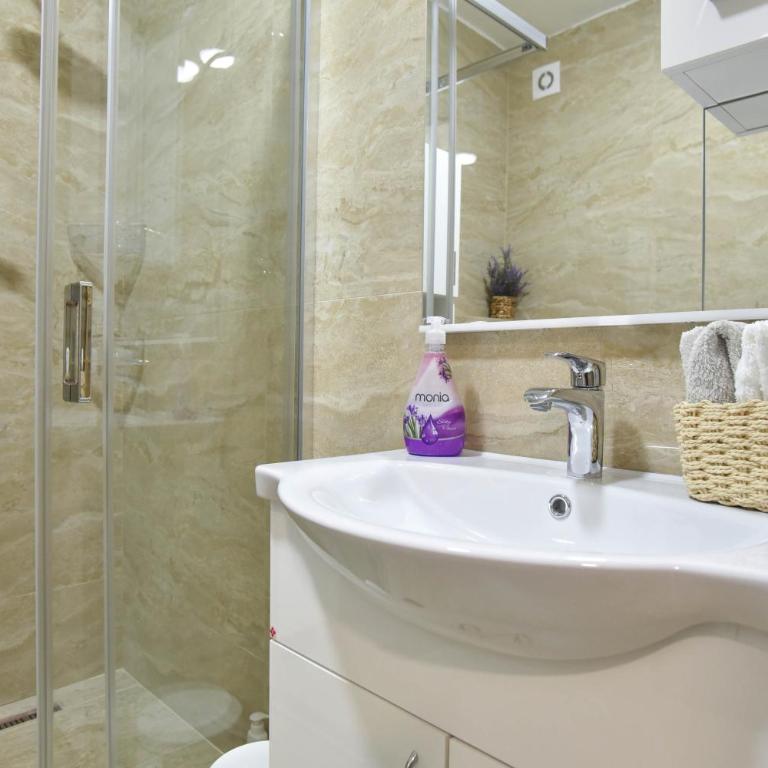 Dolami residence - Two-Bedroom Apartment - 16