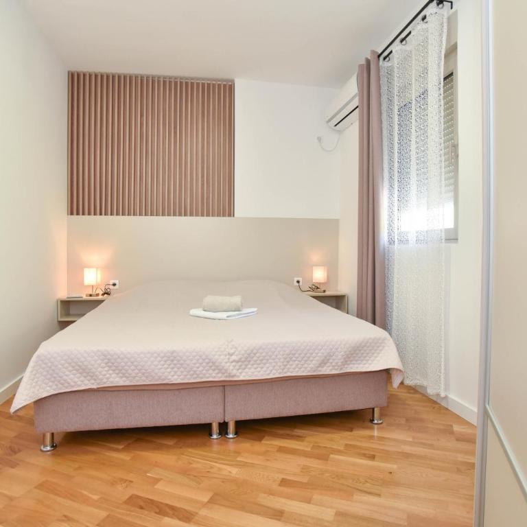 Dolami residence - Two-Bedroom Apartment - 15