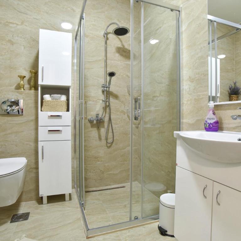 Dolami residence - Two-Bedroom Apartment - 33