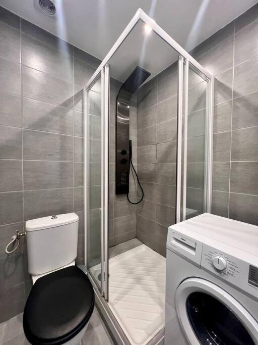 Cannes City Break - 2nd Floor - Sunny Balcony & Quiet Street - Villa 1 Chambre - 10