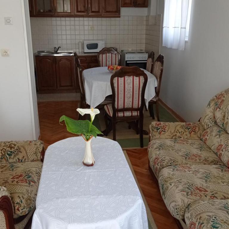 Neven - Apartment - 17
