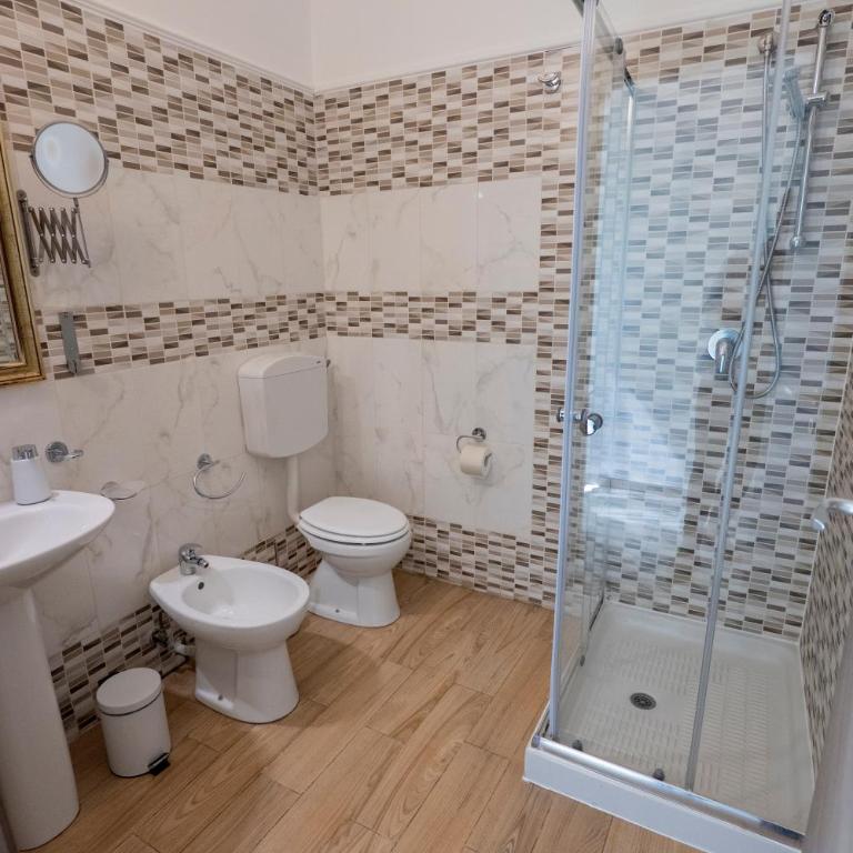 Villa Seta - Camera Matrimoniale con Bagno Privato - 4