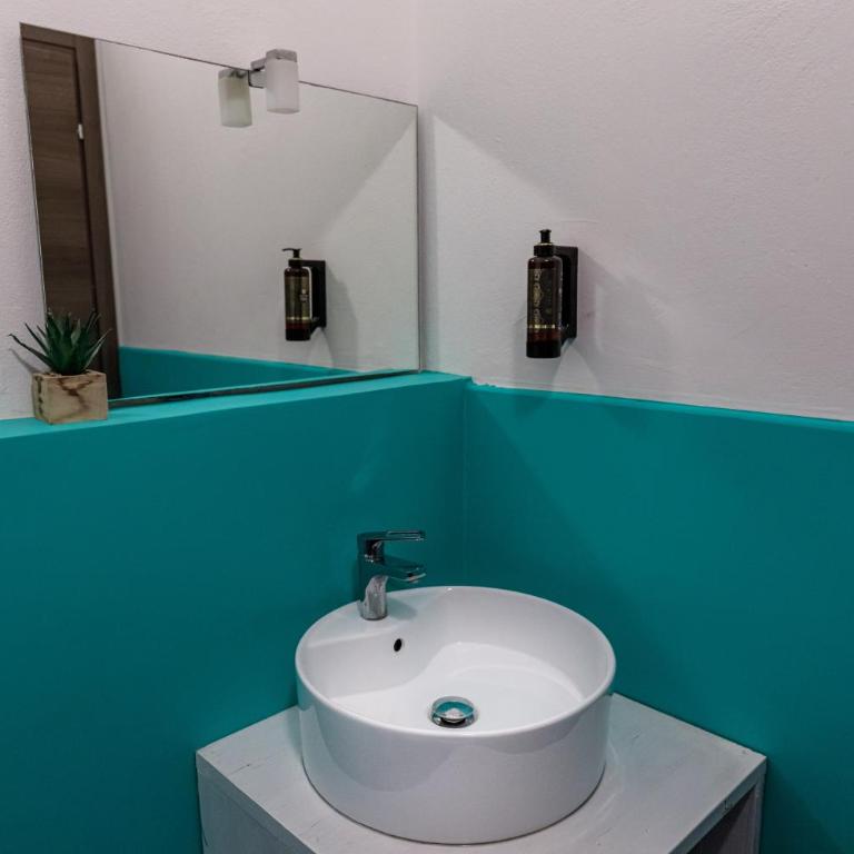 Onlyrooms III - Real City Center - Camera Matrimoniale con Bagno Privato - 11