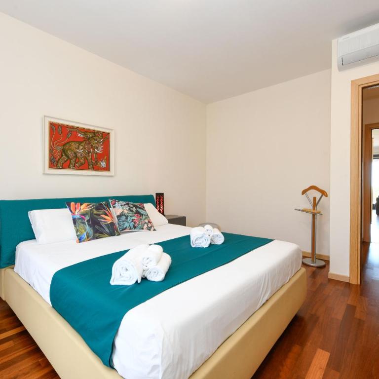Co2 apartment in Residence Vistalago with 5 pools DesenzanoLoft Official Partner Homes & Villas by Marriott Bonvoy - Appartamento con Vista Piscina - 14