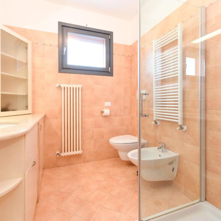 Co2 apartment in Residence Vistalago with 5 pools DesenzanoLoft Official Partner Homes & Villas by Marriott Bonvoy - Appartamento con Vista Piscina - 17