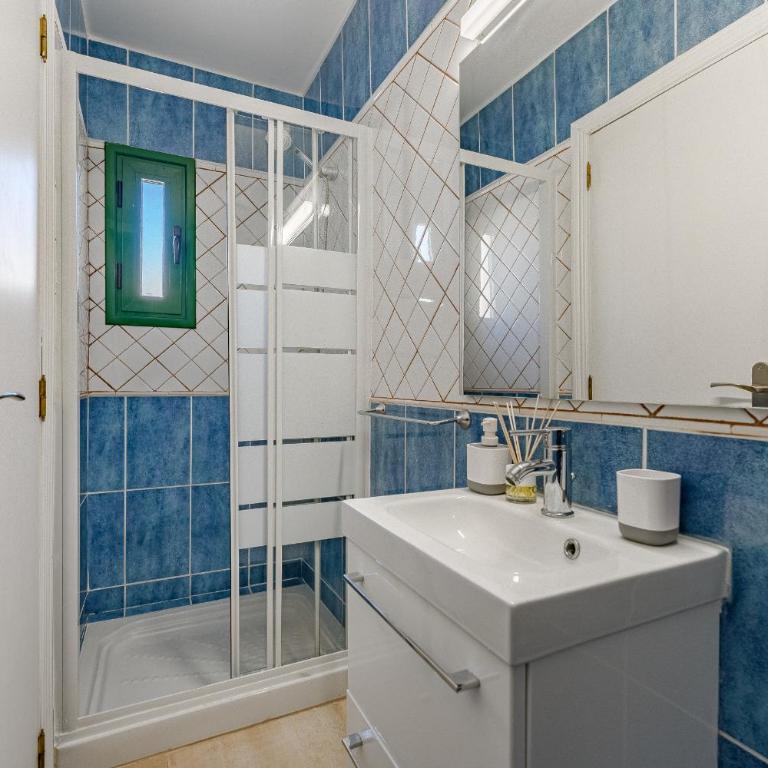 Mareverde Sunshine Home - Two-Bedroom Apartment - 7