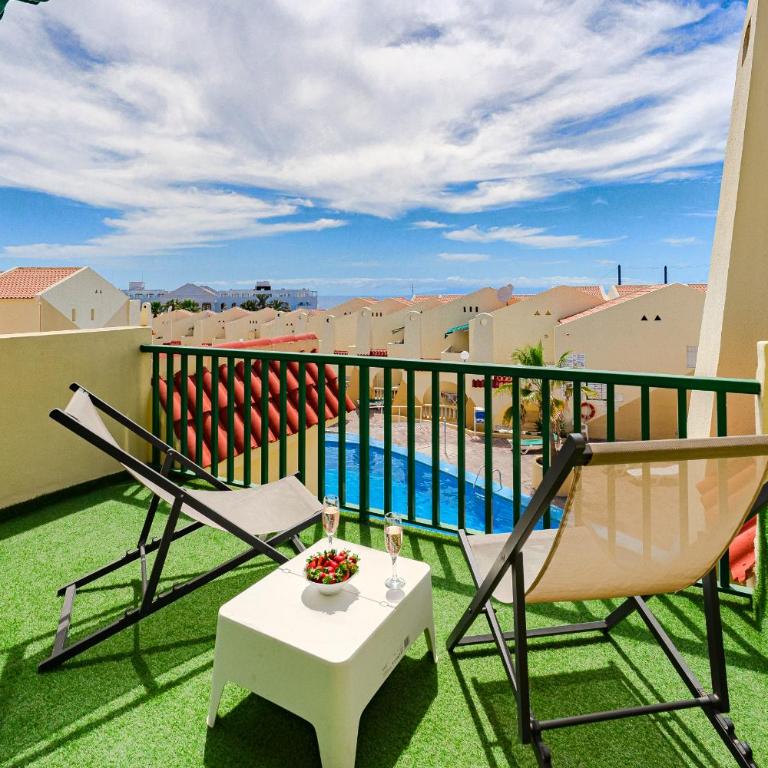 Mareverde Sunshine Home - Two-Bedroom Apartment - 1