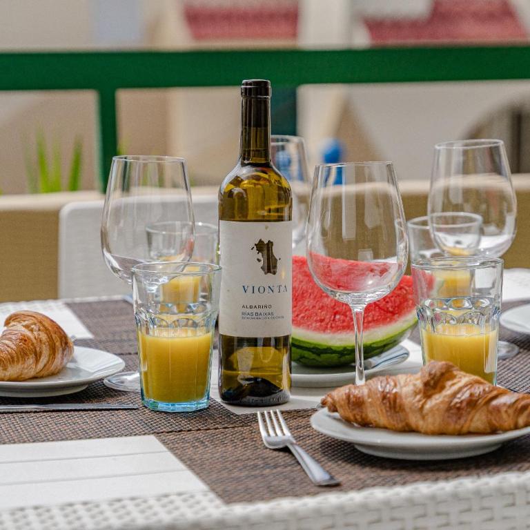 Mareverde Sunshine Home - Two-Bedroom Apartment - 34