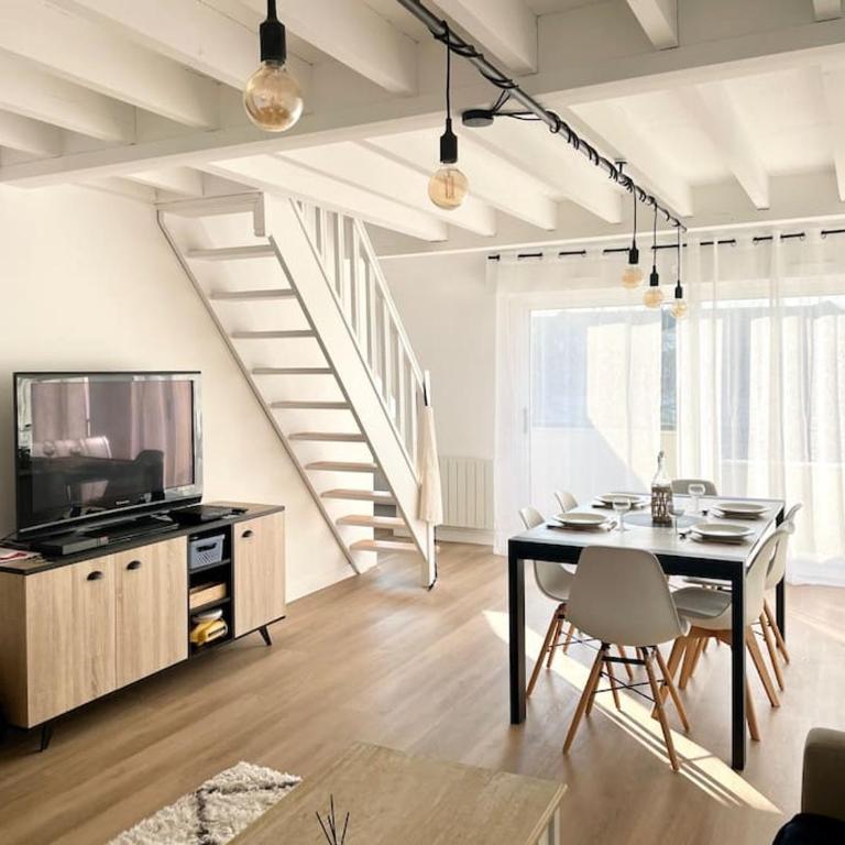 T5 lumineux - balcon - parking - linge inclus - Appartement - 8