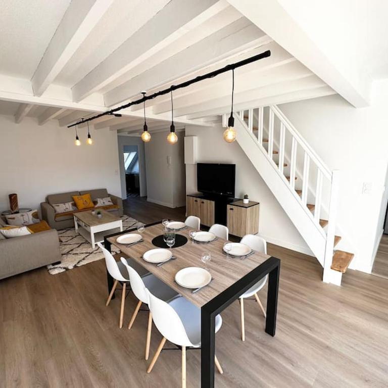 T5 lumineux - balcon - parking - linge inclus - Appartement - 10