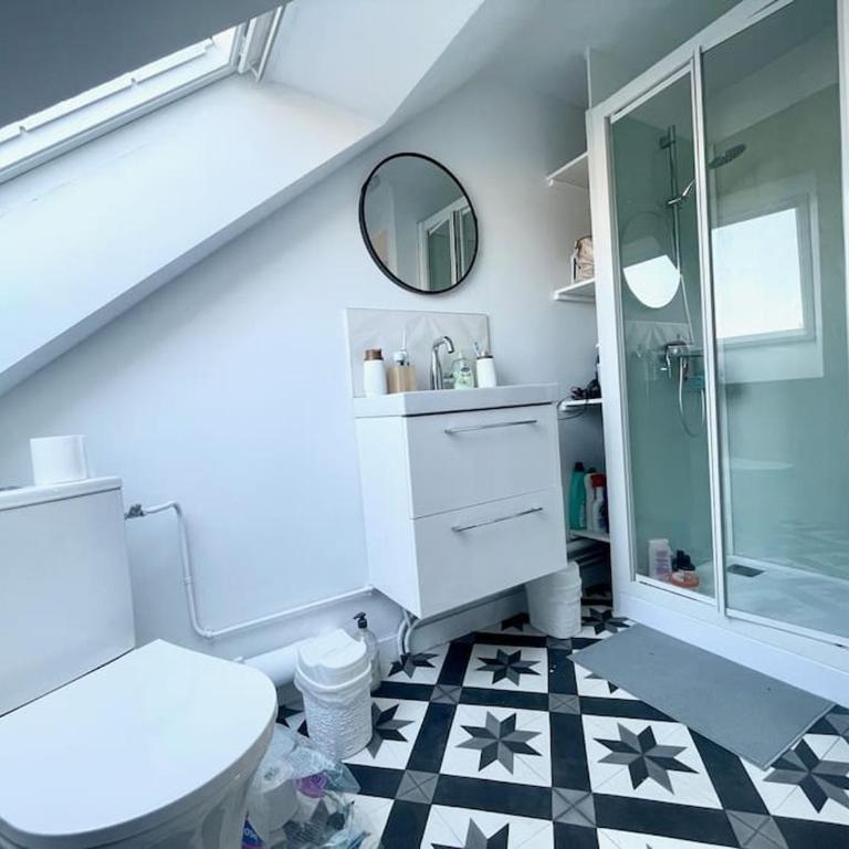 T5 lumineux - balcon - parking - linge inclus - Appartement - 15