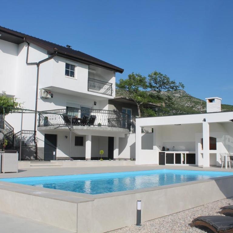 Villa SIAA - Three-Bedroom Villa - 6