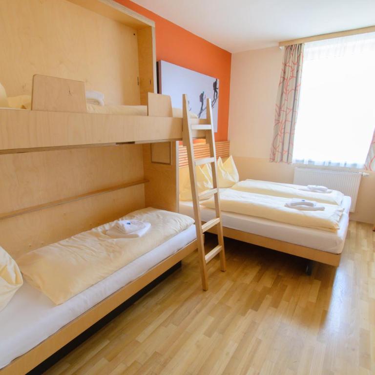 JUFA Hotel Schladming - Vierbettzimmer - 9