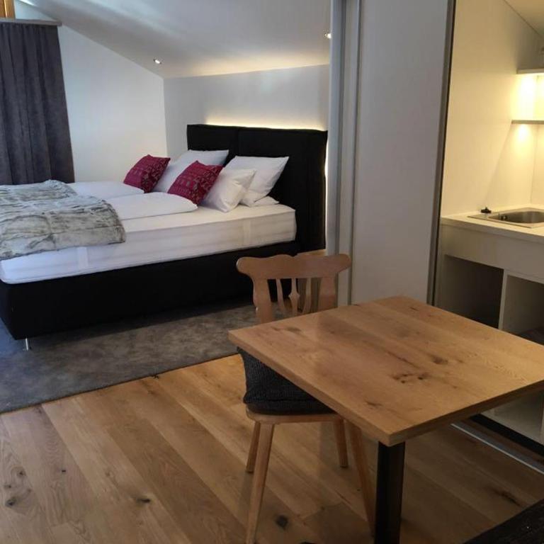 Pension Hochvogel - Studio mit Badezimmer - 1