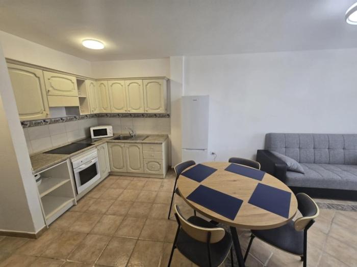 Playa Paraiso Costa Adeje Marina Palace 1BR Pool & Wifi - Apartamento Clásico de 1 dormitorio con cama extragrande - 12