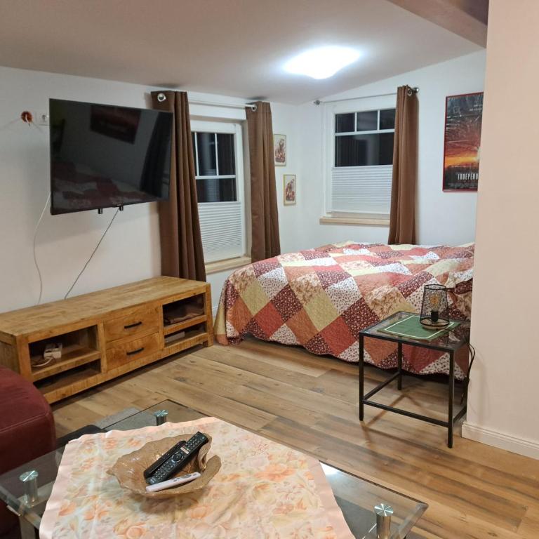 Pension Eule - Deluxe Doppelzimmer mit Zustellbett - 5
