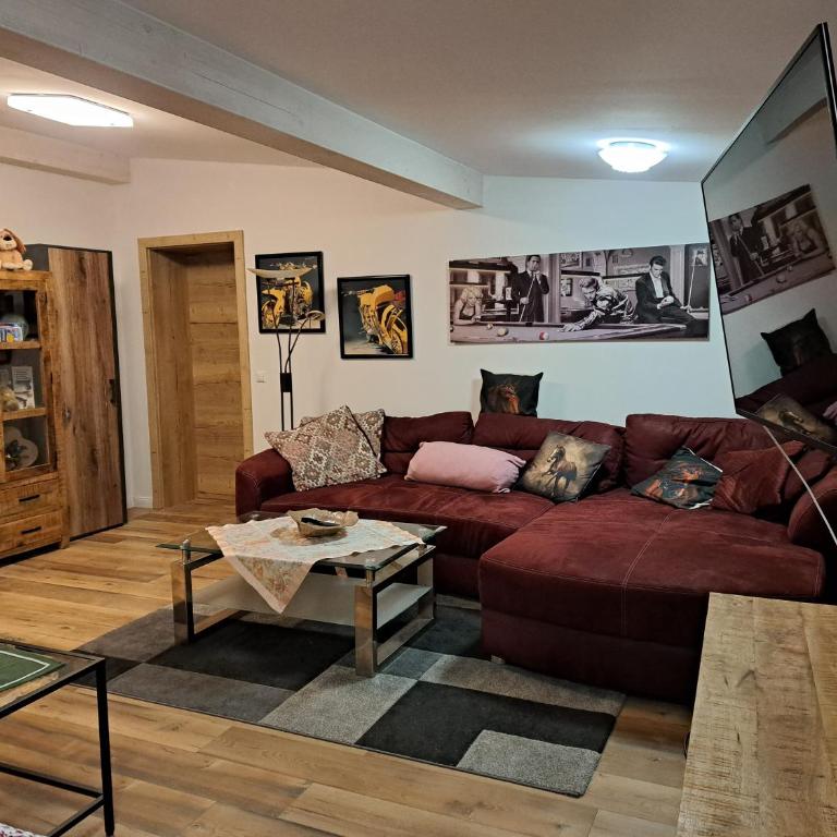 Pension Eule - Deluxe Doppelzimmer mit Zustellbett - 6