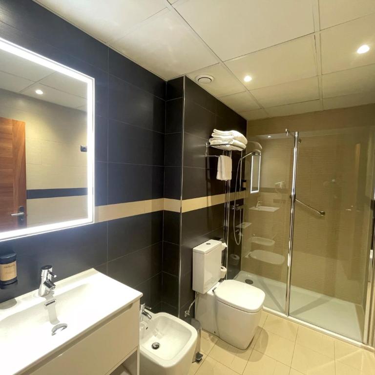 Hotel Apartamentos San Fermín Pamplona - Twin Room - 19