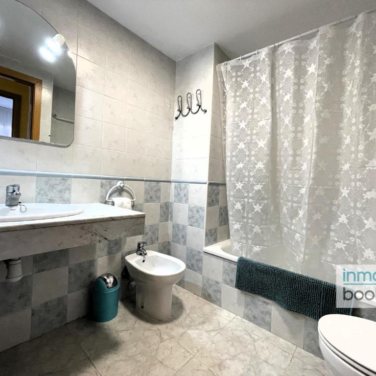 Sol Cambrils Apartment, climatizado, parking y piscina - Apartamento de 2 dormitorios con vistas a la piscina - 18