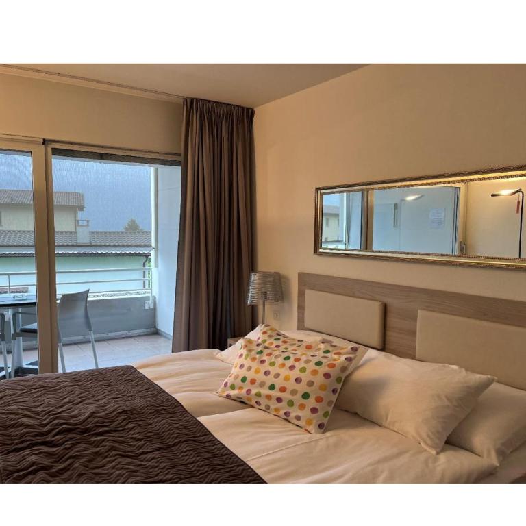 Smart-HOTEL MINUSIO, a Swiss Quality Hotel - Camera Matrimoniale Budget - 2