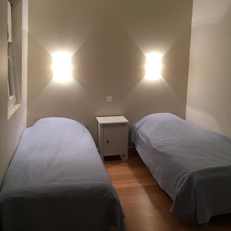 MAISON 4 CHAMBRES,JARDIN ET TERRASSE, proche mer,casino et place Morny - Villa - 23