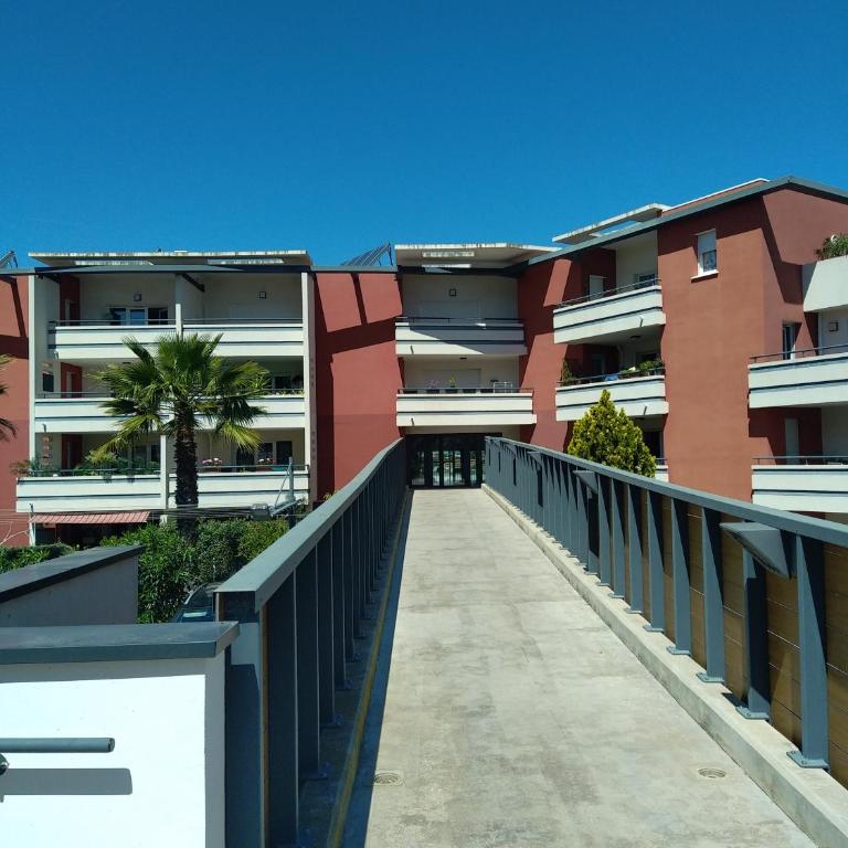 studio rdc avec terrasse et parking privé - Studio - Accessible aux Personnes à Mobilité Réduite - 7