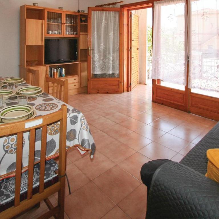 3 Bedroom Lovely Home In Santa Pola - Casa Vacacional de 3 dormitorios - 3