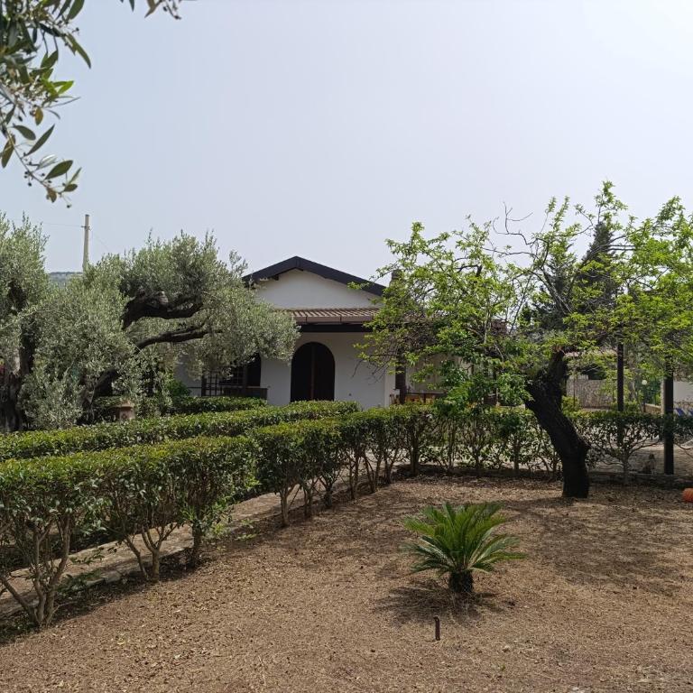 Villa Il Giardino di Rosa- 5 Min from the sea-Fraginesi - Two-Bedroom Villa - 7