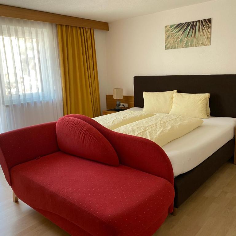 Gästehaus -Pension Edelweiss - Doppelzimmer mit Balkon (2 Erwachsene + 1 Kind) - 1