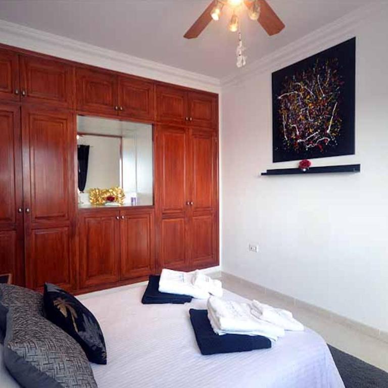 Awesome Puerto Del Carmen Villa 3 Bedrooms Villa Tacataca Pool Table - Three-Bedroom Villa - 10