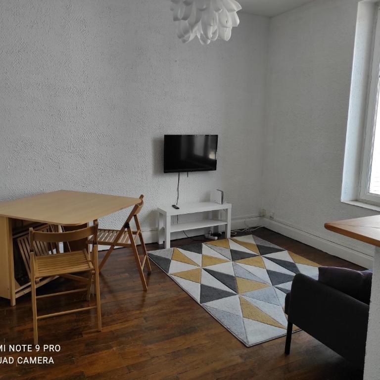 Beau F3 proche tous commerces - Appartement 2 Chambres - 10