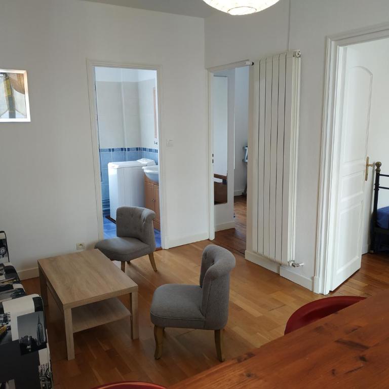 Bel appartement proche tous commerces - Appartement 2 Chambres - 11