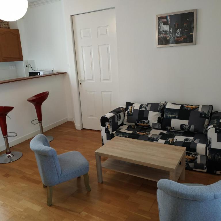 Bel appartement proche tous commerces - Appartement 2 Chambres - 17