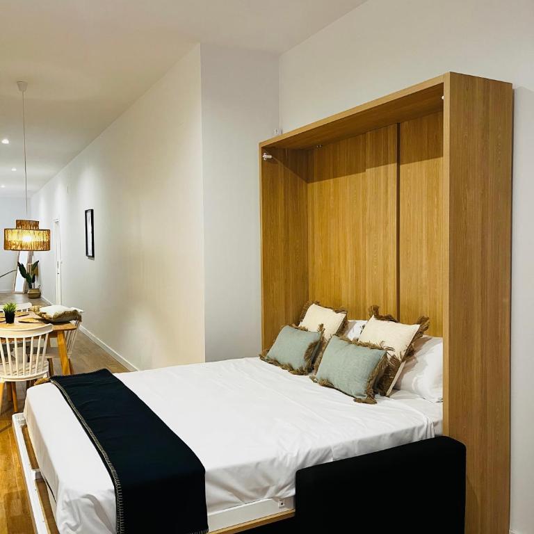 Travel Habitat Mediterranean Suites - Family Studio - 15