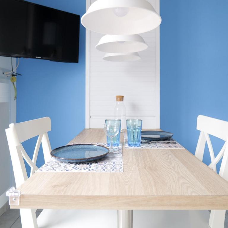 Joli studio rénové quartier Port Olona Les Sables 2 personnes - Studio - 11