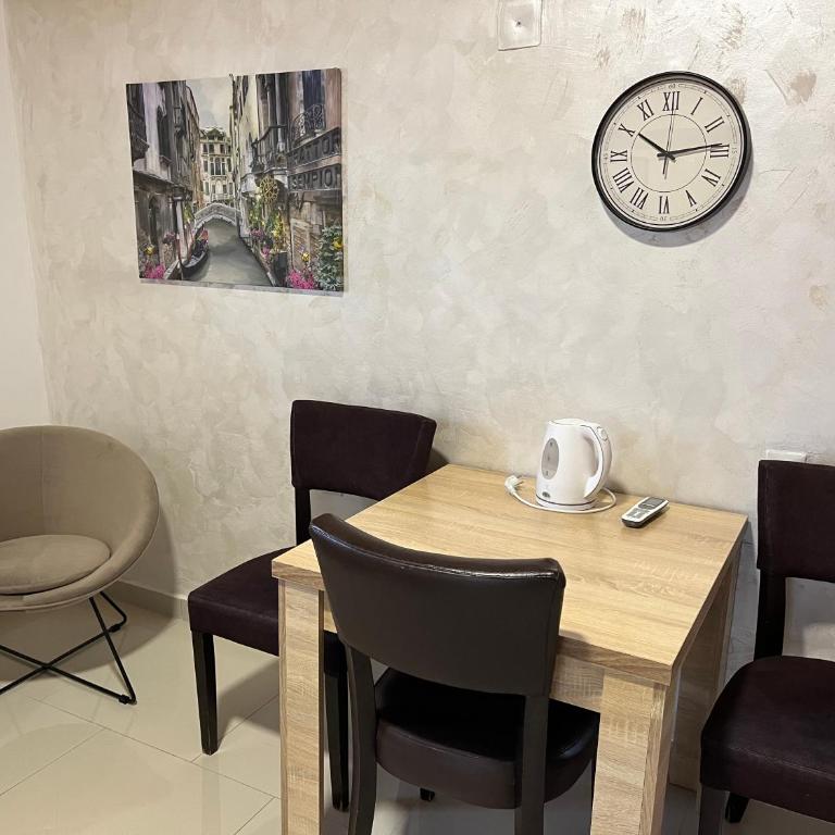 Apartment Helena Airport - One-Bedroom Apartment - 3