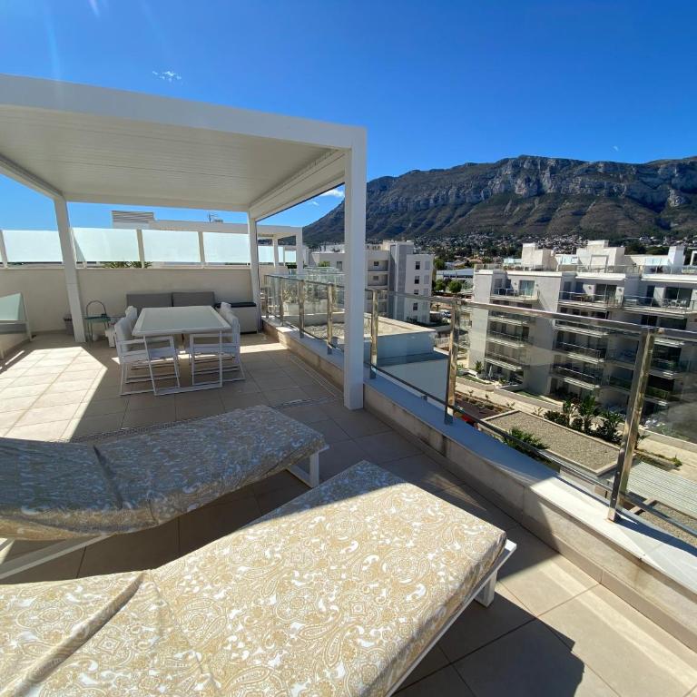 Atico Buen Vivir con gran terraza y vistas espectaculares en Marina Real II Denia by Family Homes Rentals - Apartamento Ático - 24