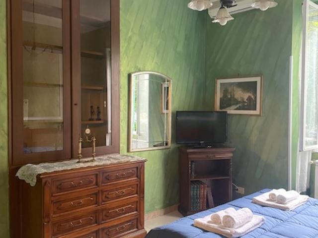 Casa con Giardino a Roma, 2 Camere, Ideale per Famiglie, 15 minuti dal Colosseo, 5 minuti da Mirti - Appartement 2 Chambres - 17