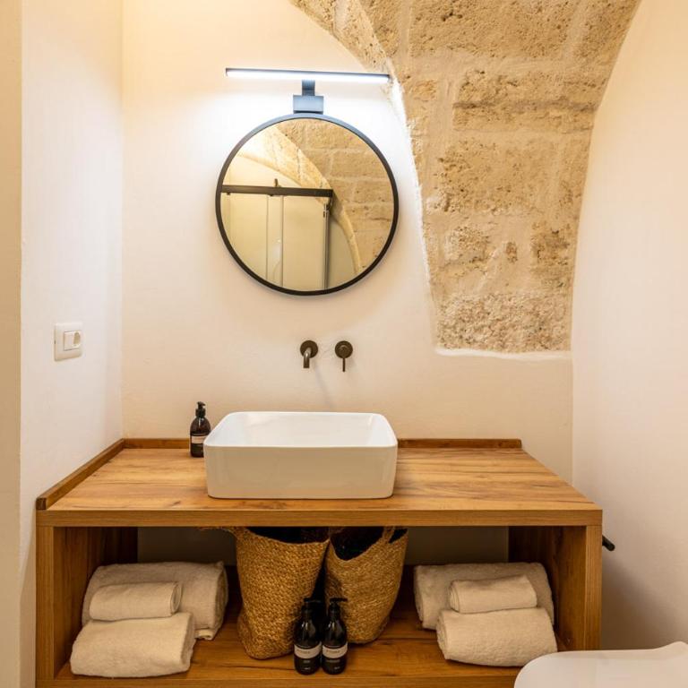 Dimora Valusco - Deluxe Double Room with Bath - 3