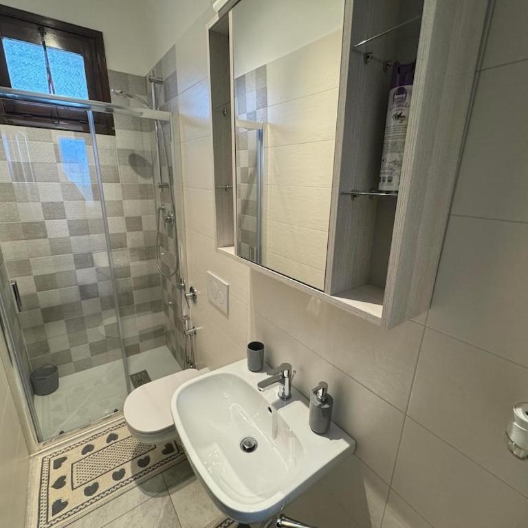 App4rent Residence Gaia 12 - in centro, con piscina, posto auto... - Appartamento con 1 Camera da Letto - 8