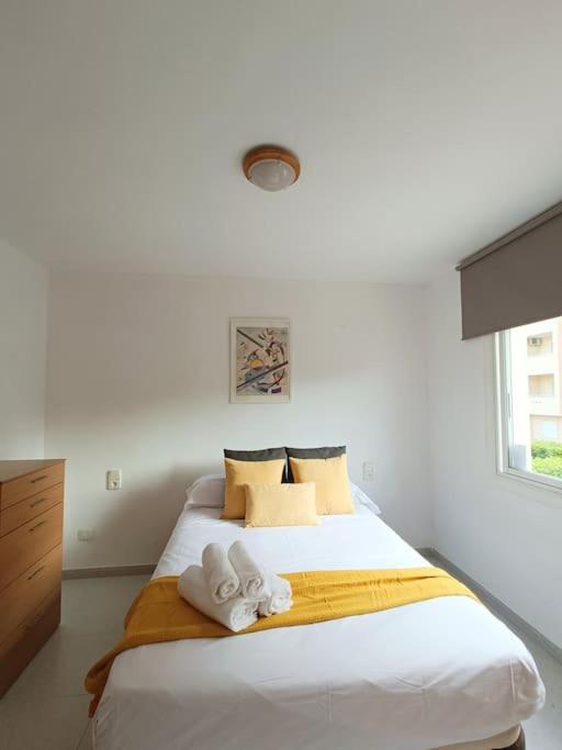 Apto Roquetas con terraza, a 1min de la playa, garaje y piscina - One-Bedroom Apartment - 7