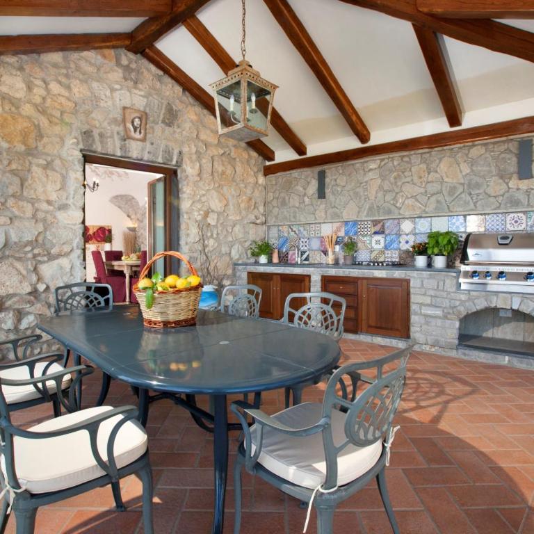 AMORE RENTALS - Villa Ambra - Villa con Vista Mare - 48