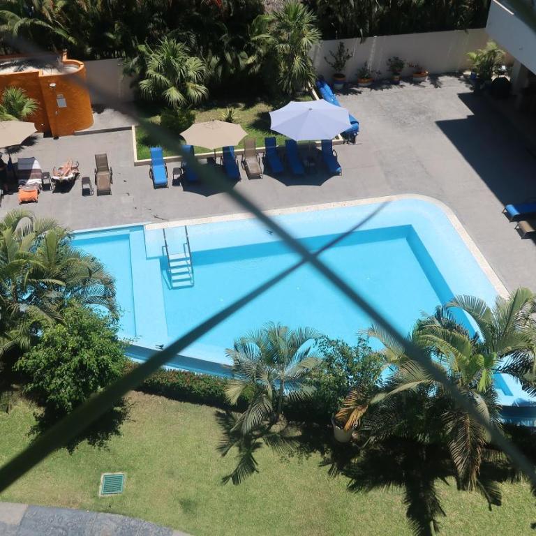2BR condo in excellent location next to the beach - Apartamento de 2 dormitorios - 25