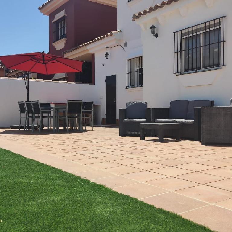 CHICLANA&DISFRUTA - Casa de 4 dormitorios - 2
